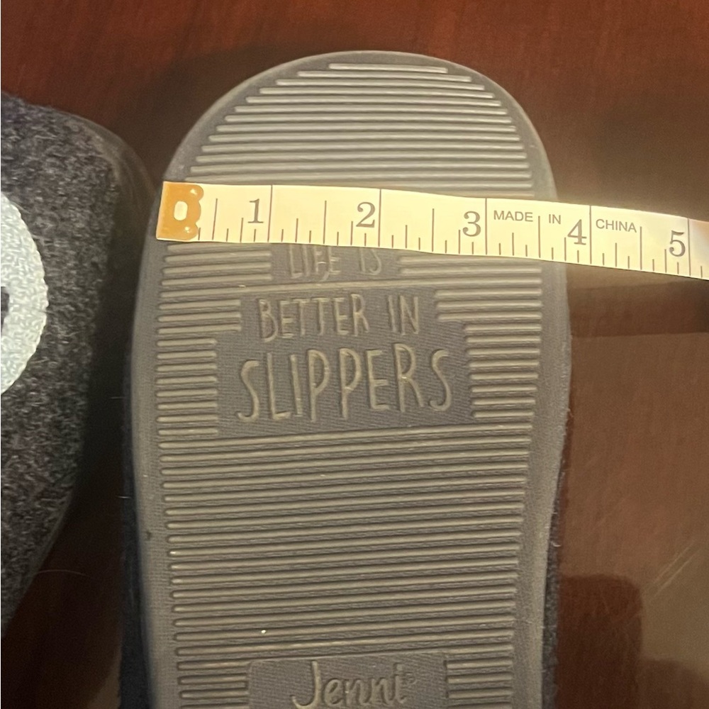 Jenni women slippers. Size M 7-8 peace sign - Picture 6 of 13
